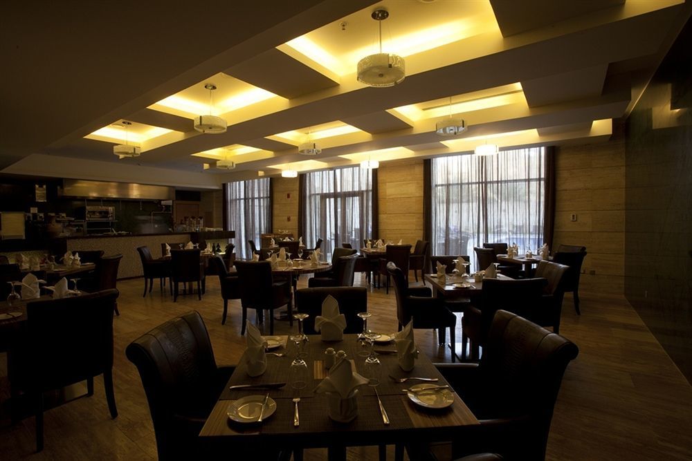 Concorde 5* Doha